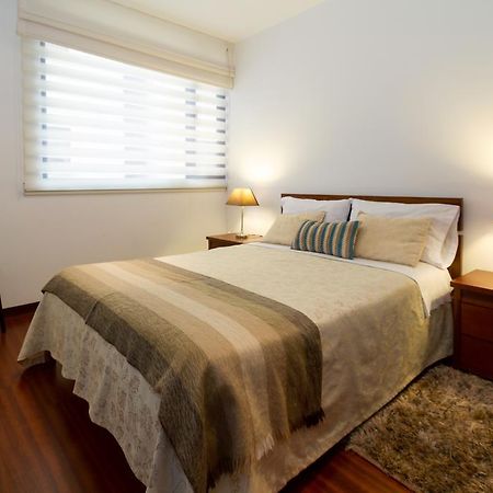 Suites Metropoli Edificio Torino Quito Ngoại thất bức ảnh