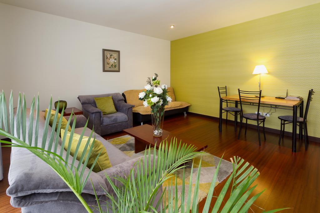 Suites Metropoli Edificio Torino Quito Ngoại thất bức ảnh
